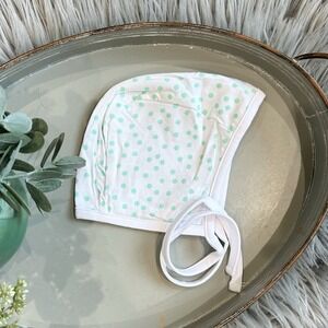 JUNE & JANUARY White‎ Bonnet With Teal Polka Dots Size 12/24 Months
